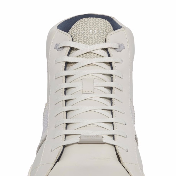 NIB $195 Ted Baker London Cruuw High Top Sneaker in size 9.5! - Picture 5 of 6